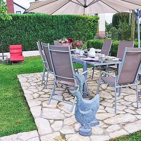 4 Sterne Mit 4 Schlafzimmern By Interhome 펜션 Mensfelden